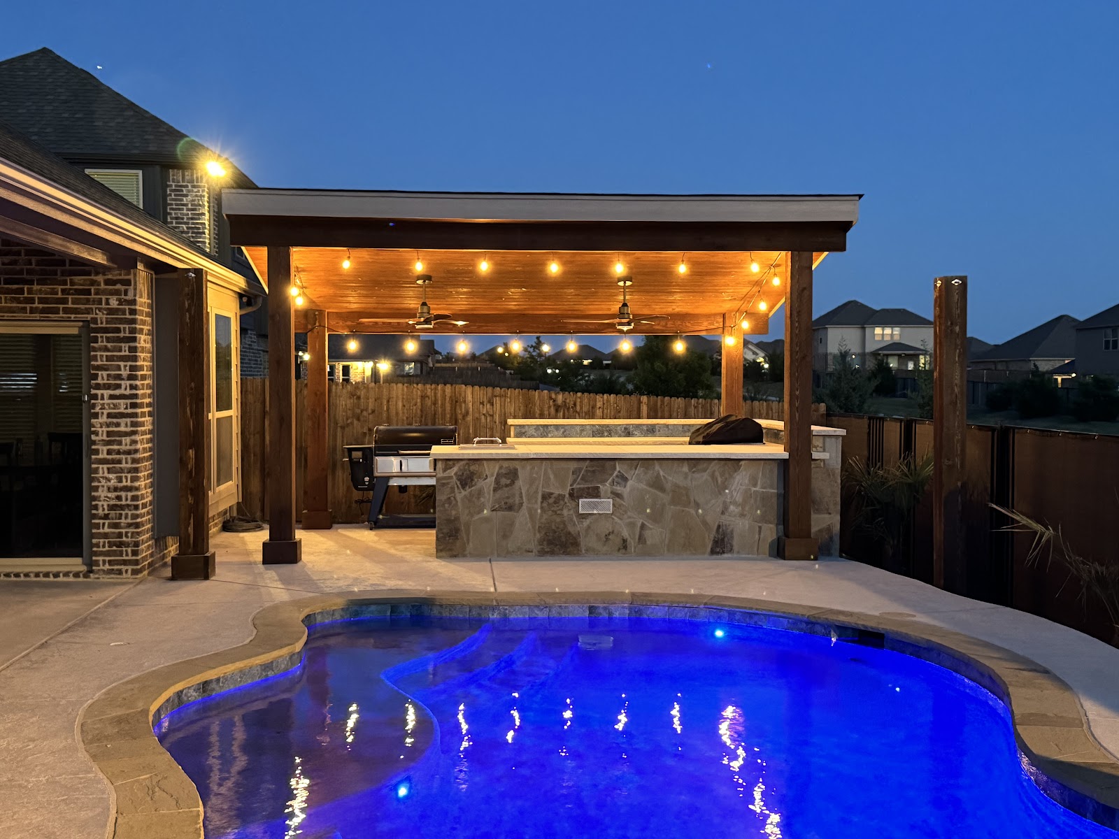Contemporary Pool with Integrated Spa